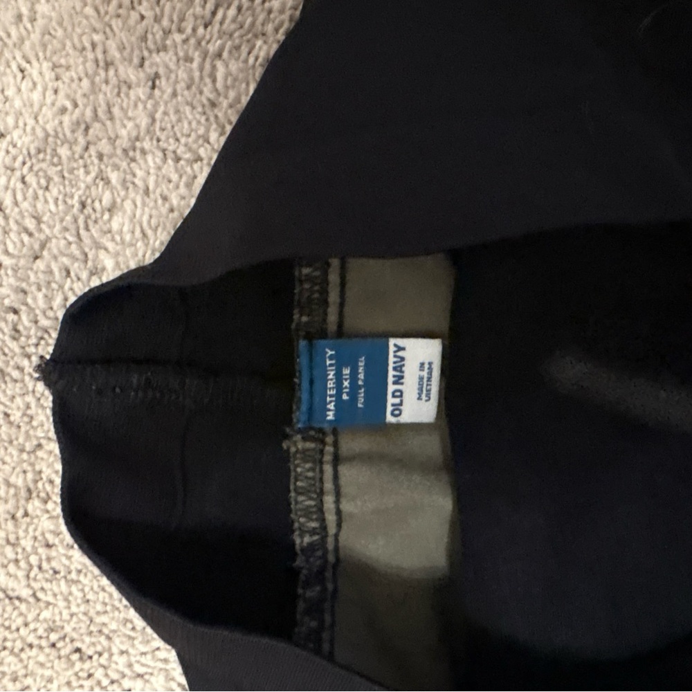 Old Navy Olive Pixie Maternity Pants - image 3